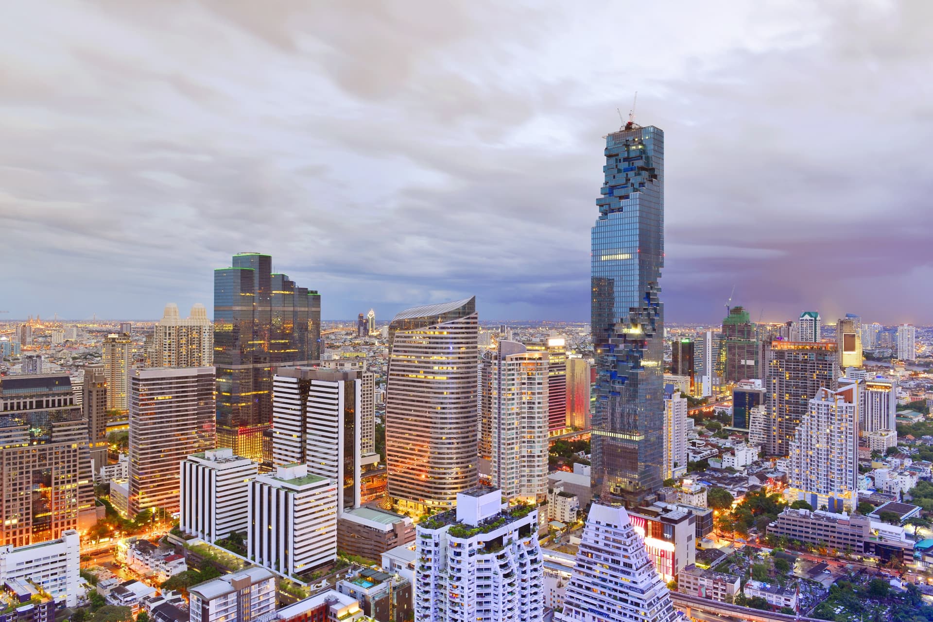 King Power Mahanakhon Tour