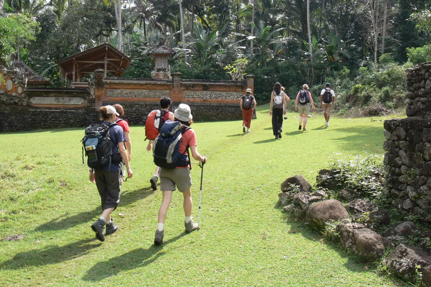 Balinesische Wanderung & Drachen von Komodo