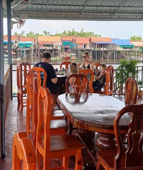 Homestay Mrs. Dary and Restaurant (ផ្ទះស្នាក់ចែដារី)
