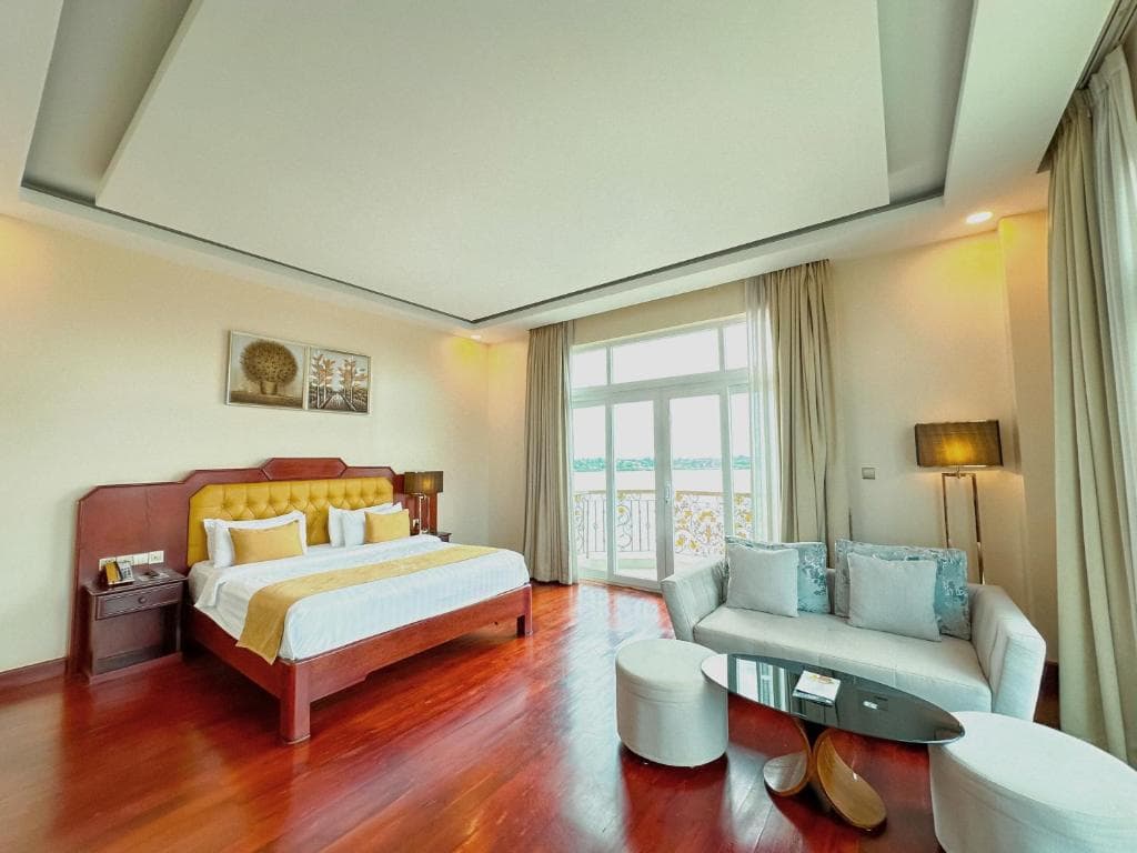 VIP - Mekong River View Room
