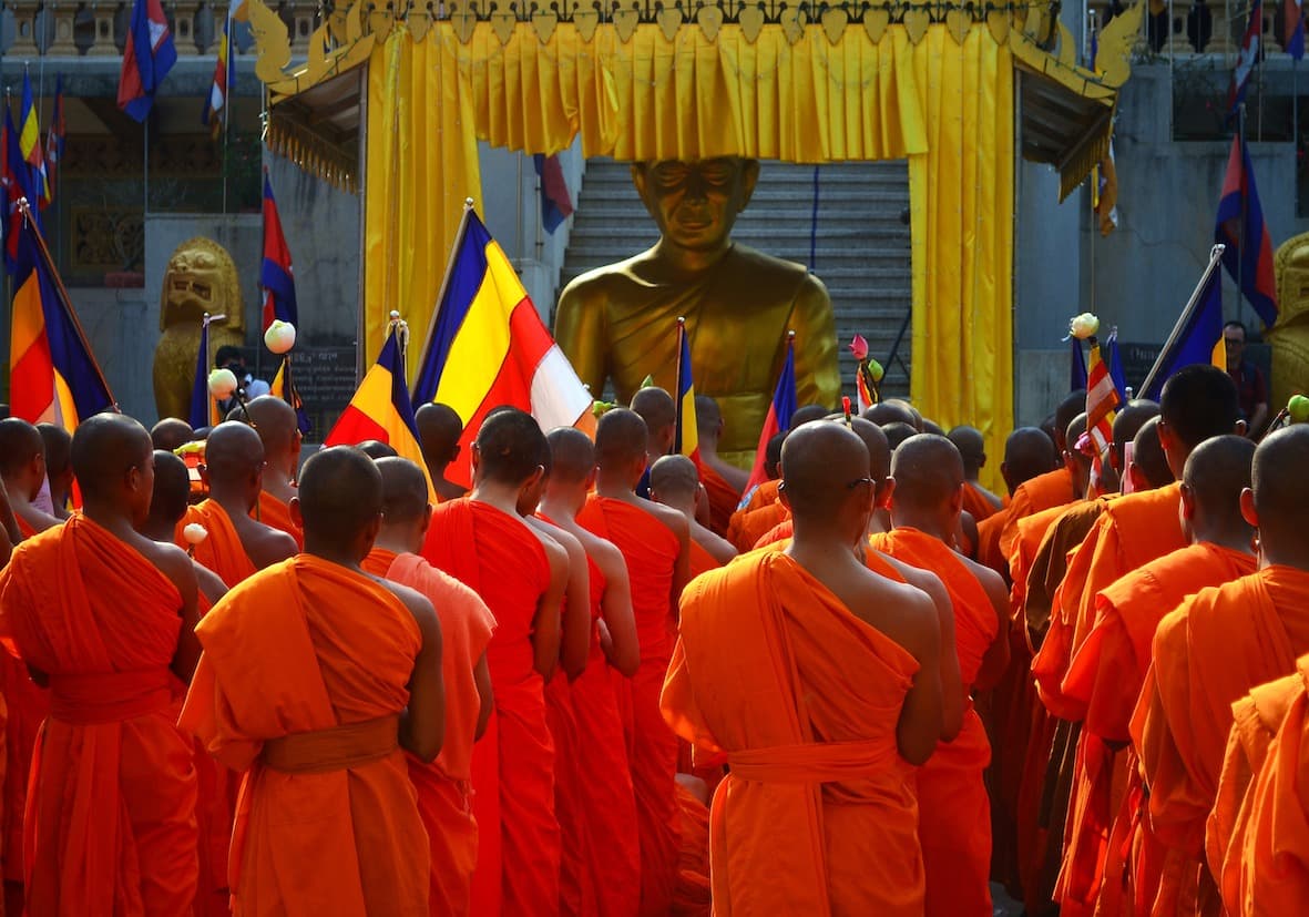 Meak Bochea: Feier der anfänglichen Einsetzung der Mönche